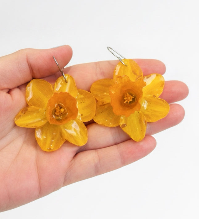 Real flower earrings large narcissus