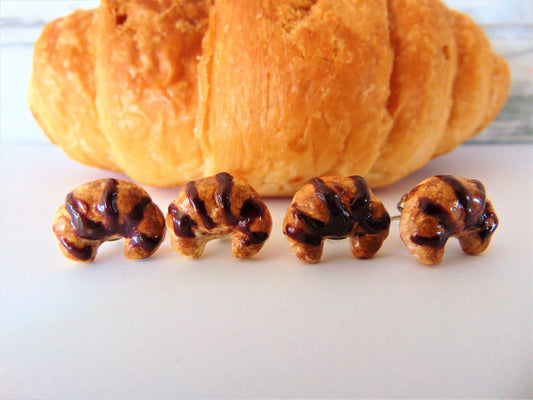 Σκουλαρίκια καρφωτά croissant