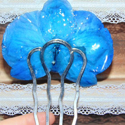 Hair comb, true blue phalaenopsis orchid