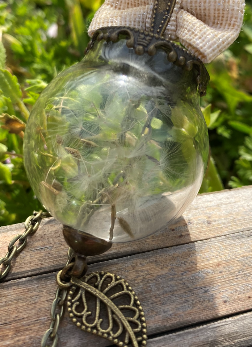 Μενταγιόν γυάλινος Θόλος με Dandelion