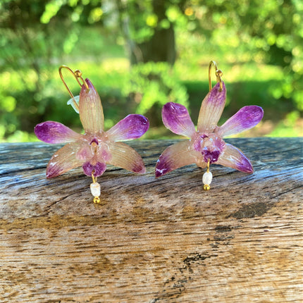 Mini orchid berry oda earrings