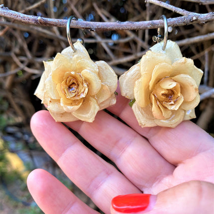 Real mini rose earrings