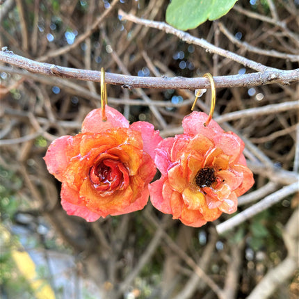 Real mini rose earrings