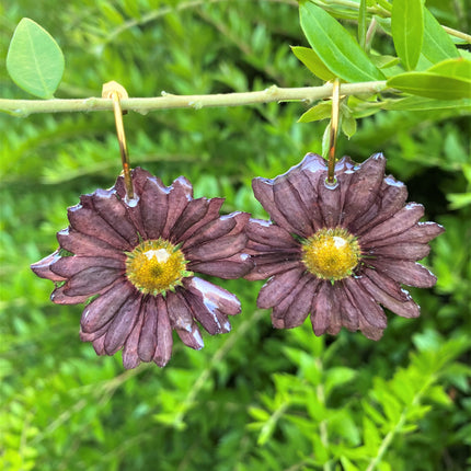Real mini chrysanthemum earrings