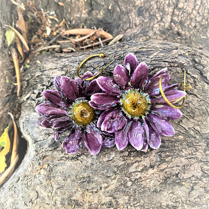 Real mini chrysanthemum earrings