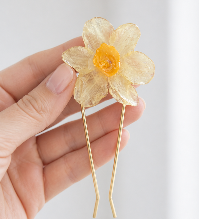Real anemone hair clips